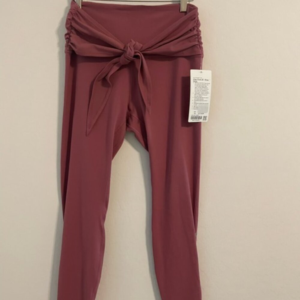 NWT Womens Lululemon Align Pant 28" *Wrap Waist size 10 pink